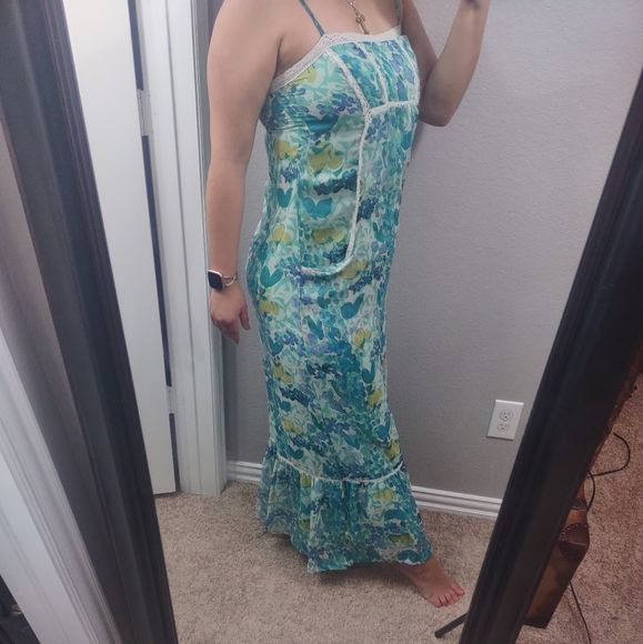 Jessica Simpson Floral Voile Pocket Tiered Maxi S - Picture 5 of 6